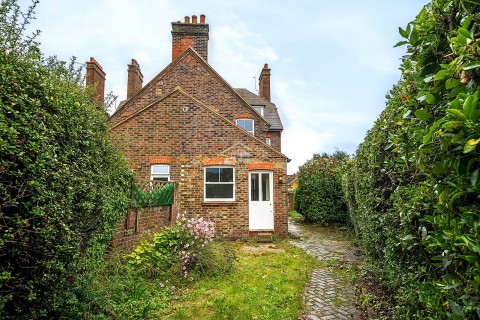 Click the photo for more details of Rowland Road, Cranleigh, GU6