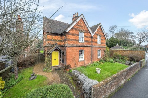 Click the photo for more details of High Street, Cranleigh, GU6
