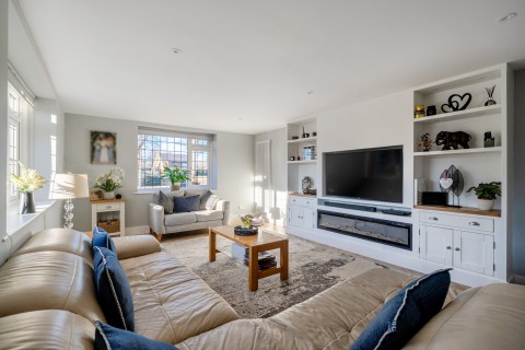 Click the photo for more details of Guildford Road, Cranleigh, Surrey