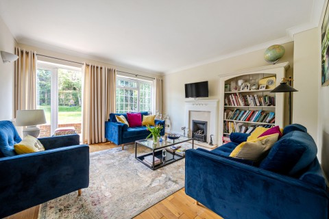 Click the photo for more details of Sylvaways Close, Cranleigh, GU6