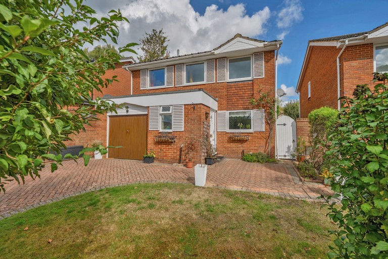 Images for Summerlands, Cranleigh, Surrey