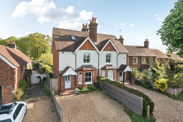 Click the photo for more details of The Common, Cranleigh, GU6
