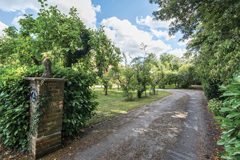Images for Alfold Bars, Loxwood, West Sussex