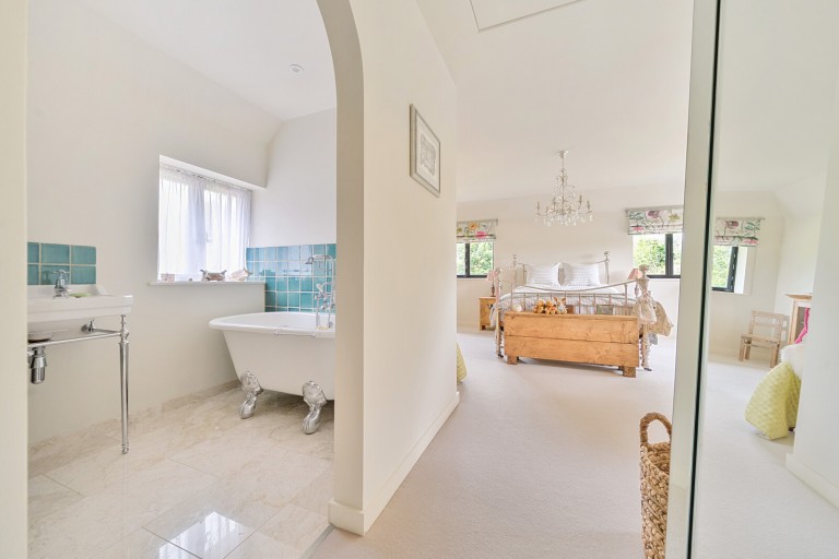 Images for Coophurst Lane, Ewhurst, Surrey