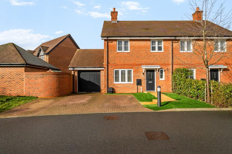 Images for Bramley Vale, Cranleigh, Surrey