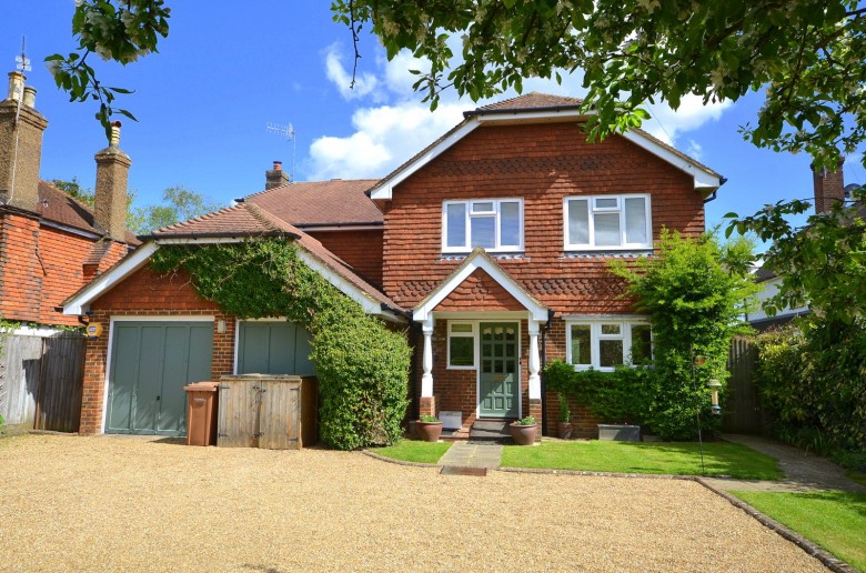 Click the photo for more details of The Common, Cranleigh, Surrey
