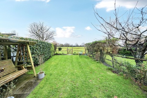 Click the photo for more details of Loxwood Farm Place, Loxwood, West Sussex