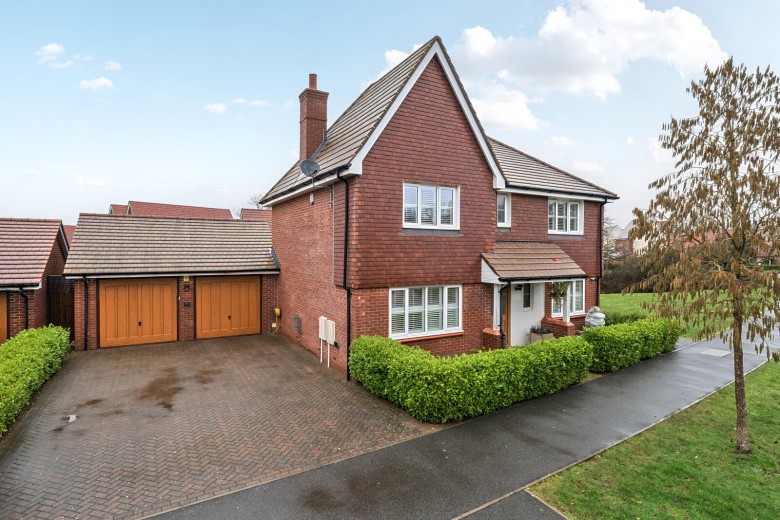 Click the photo for more details of Longhurst Avenue, Cranleigh, Surrey