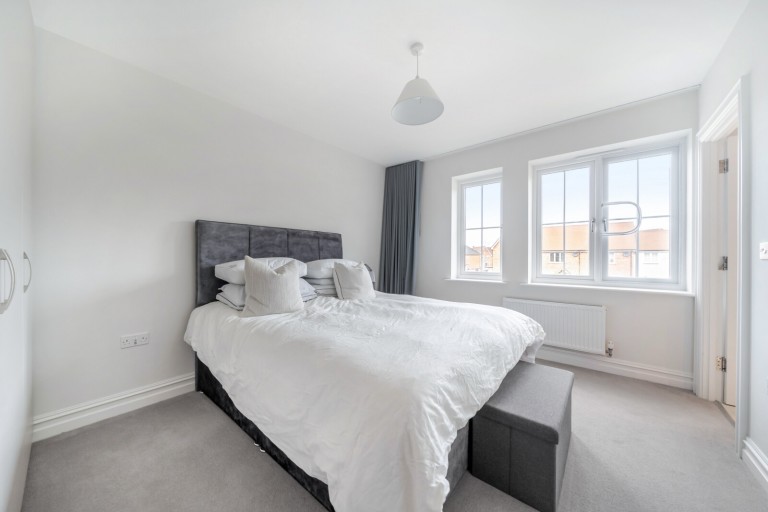 Images for Lorimer Avenue, Cranleigh, Surrey