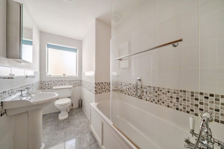 Images for Wildwood Close, Cranleigh, Surrey