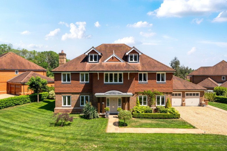 Click the photo for more details of Bracken Lane, Cranleigh, Surrey