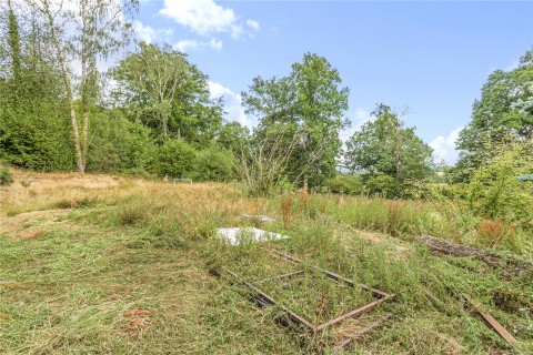 Click the photo for more details of Summerfield Lane, Frensham, Farnham, GU10