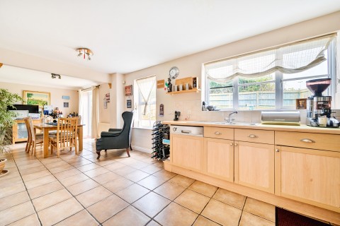 Click the photo for more details of The Old Orchard, Farnham, GU9
