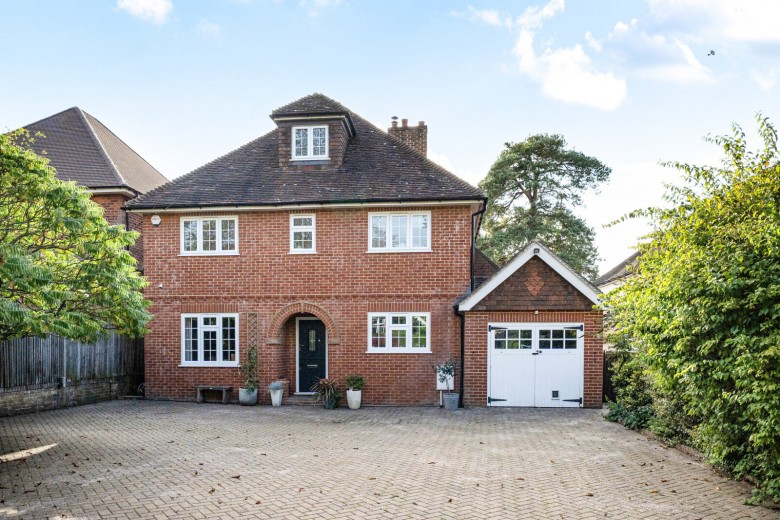 Click the photo for more details of St. Johns Road, Farnham, Surrey