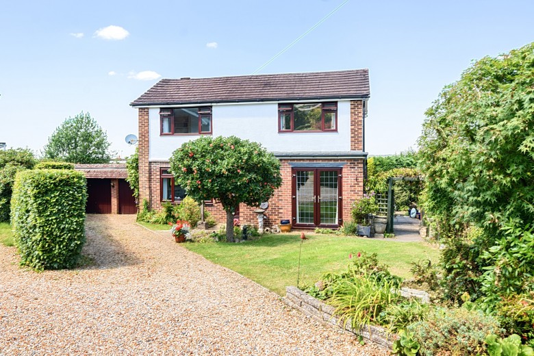 Click the photo for more details of Grove End Road, Farnham, GU9