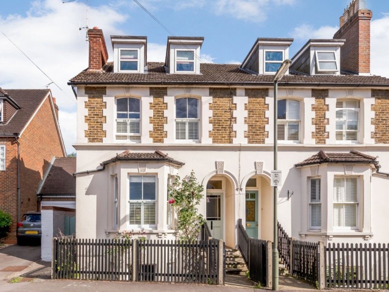 Click the photo for more details of The Fairfield, Farnham, GU9