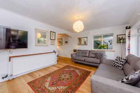 Click the photo for more details of Green Lane, Farnham, GU9