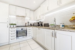 Images for Montague Mews, Farnham, GU9