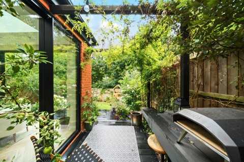 Click the photo for more details of Wrecclesham, Farnham, Surrey