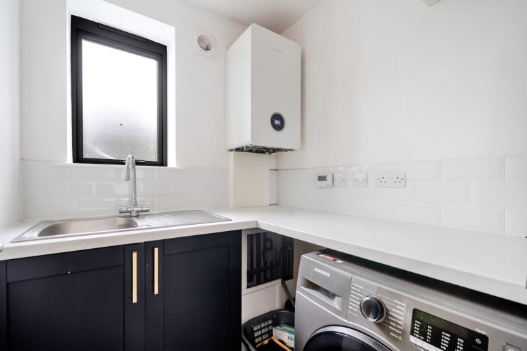 Images for Folly Lane North, Farnham, Surrey