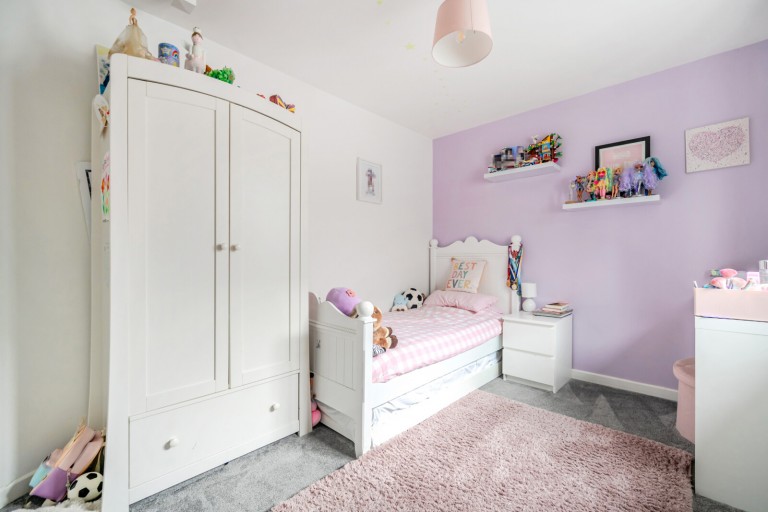 Images for Folly Lane North, Farnham, Surrey