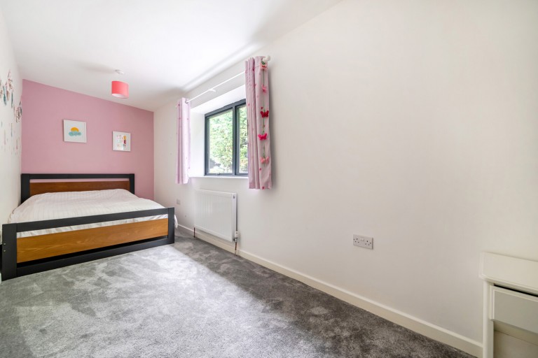 Images for Folly Lane North, Farnham, Surrey