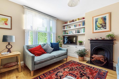 Click the photo for more details of Edward Road, Farnham, GU9