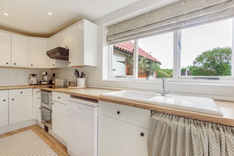 Click the photo for more details of Sprats Hatch Farm Cottages, Sprats Hatch Lane, Dogmersfield, RG27