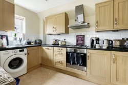Images for Warren Close, Farnham, GU9