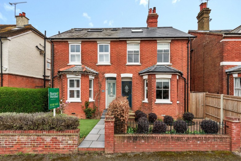 Click the photo for more details of Thorold Road, Farnham, GU9