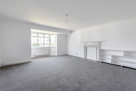 Click the photo for more details of Trafalgar Court, Farnham, GU9