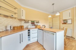Images for Bricksbury Hill, Farnham, GU9