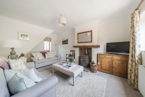 Click the photo for more details of Brickfield Cottages, Middle Old Park, Farnham, GU9