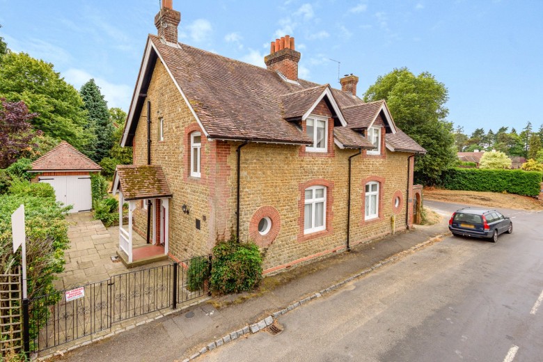 Click the photo for more details of The Street, Frensham, Farnham, GU10
