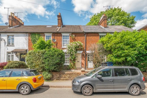 Click the photo for more details of Guildford Road, Farnham, Surrey