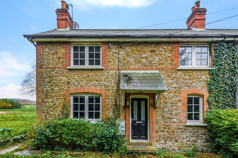 Click the photo for more details of Churt Road, Churt, GU10