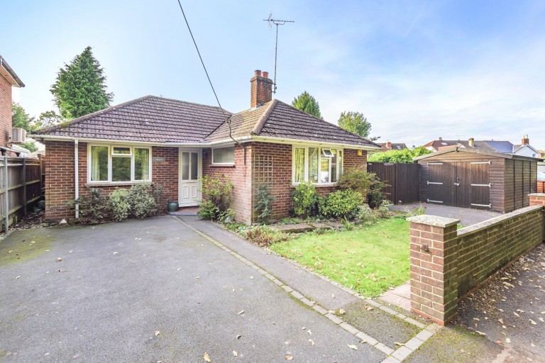 Images for Low Lane, Badshot Lea, Farnham, GU9