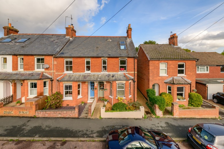Click the photo for more details of Hale Reeds, Farnham, GU9