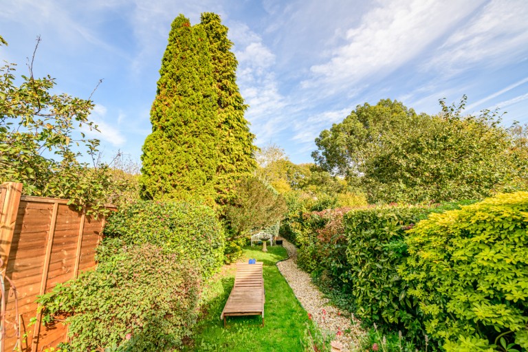 Images for Hale Reeds, Farnham, GU9