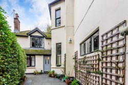Images for Aveley Lane, Farnham, GU9