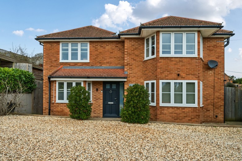 Click the photo for more details of Spring Lane West, Farnham, Surrey