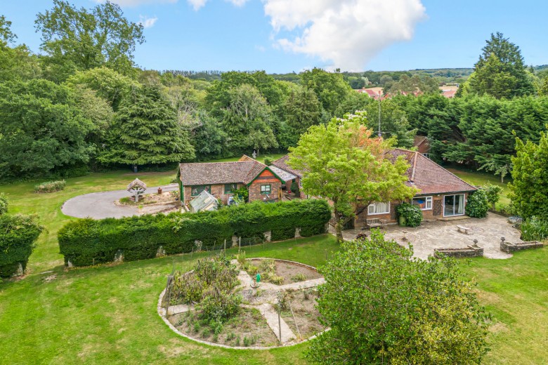 Click the photo for more details of Tilford Road, Churt, Farnham, GU10