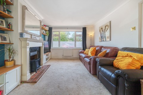 Click the photo for more details of Riverdale, Wrecclesham, Farnham, GU10