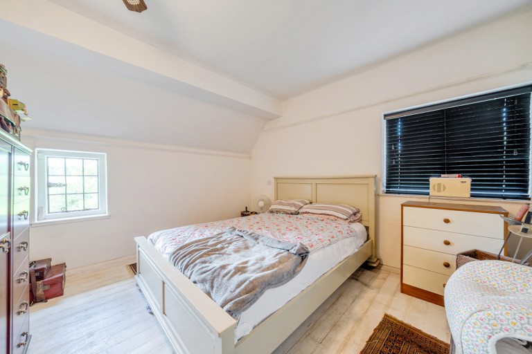 Images for The Fairfield, Farnham, Surrey