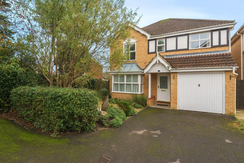 Click the photo for more details of Westbury Gardens, Farnham, GU9