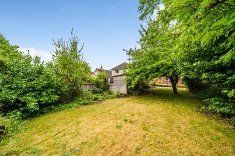 Click the photo for more details of Byworth Road, Farnham, GU9