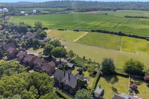 Click the photo for more details of Oakhanger, Oakhanger, GU35