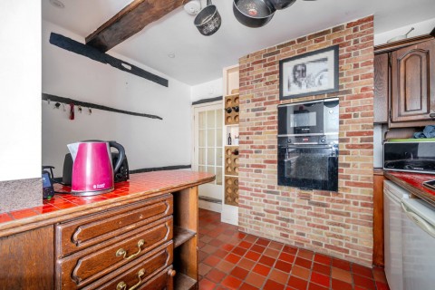 Click the photo for more details of Farnham, Surrey