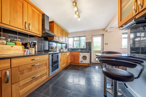 Click the photo for more details of Beldham Road, Farnham, GU9