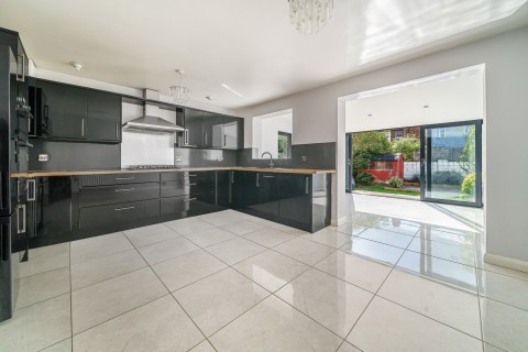 Click the photo for more details of Tilford Road, Farnham, GU9